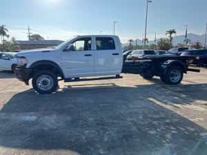 2022 RAM 5500 Chassis Cab TRADESMAN CHASSIS CREW CAB 4X2 84&#39; CA
